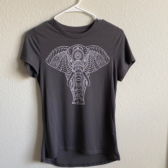Zoe + Liv Tops - Zoe + Liv Charcoal Elephant Graphic Tee